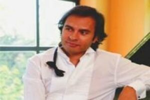 El pianista gaditano Manolo Carrasco cuenta en sus últimos discos con la violinista Natasha Korsakova