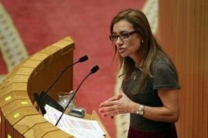 Hacienda garantiza que "en absoluto" se subirá el IVA para reducir el déficit público al 5,8% este año