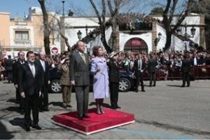 El Rey preside los actos del Bicentenario de Cádiz y se inspira en ellos para afrontar las dificultades