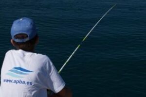 La APBA y la FAPD firman un acuerdo para celebrar competiciones de pesca en el Llano Amarillo