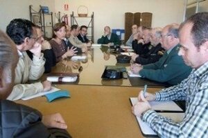 Araujo investigará la baja masiva de policías locales en Semana Santa