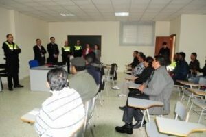 Los Vovis de Algeciras reciben clases de seguridad vial