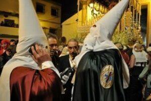 La lluvia obligó al Medinaceli y a la Esperanza de Algeciras a regresar a su templo