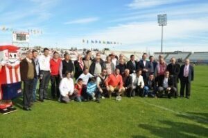 El Algeciras no se olvidó de sus futbolistas más representativos
