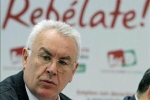 Cayo Lara pide el cese del ministro de Interior por los sucesos de Ceuta