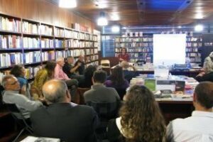 UFCA y Tiago da Cruz presentan La isla" en La Central del Reina Sofía