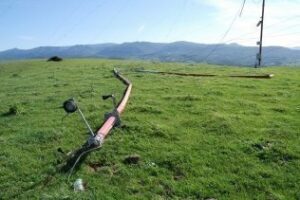 Cae la parte superior de una torre anemométrica ubicada en Los Barrios