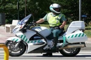 Intervenidos 810 kilos de hachís en un vehículo tras sufrir accidente en la A-7