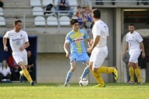 Javi Chico deberá cumplir dos partidos de sanción por la roja en El Puerto