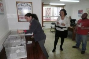 IU respalda el acuerdo programático con el PSOE y aprueba el cogobierno