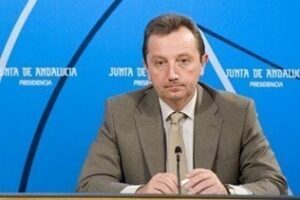 Recio apunta a que en cuatro meses habrá un 17 por ciento más de paro