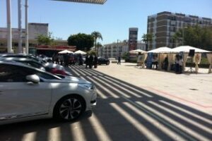 La Plaza de Andalucía acoge una exposición de vehículos de ocasión