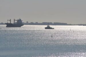 El PP avisa a Gibraltar de las consecuencias de sus actos