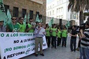 El CSIF afirma que casi el 50% del profesorado secunda la huelga