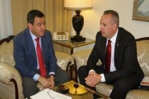 Ruiz Boix se reúne con Loaiza en la sede de la Diputación Provincial