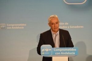 Arenas podría ser reelegido presidente del PP andaluz en septiembre