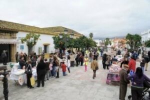 Los Barrios recuerda la Constitución de 1812 con un mercado goyesco