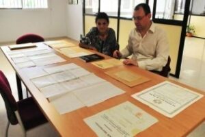 El Archivo Municipal muestra una selección de documentos antiguos