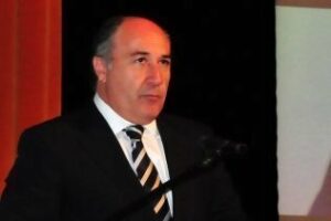 Landaluce declaró ingresos de 581 euros por su centro médico en 2010