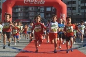 La Carrera Popular APBA celebra su XII edición con éxito de participación