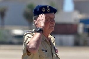 El Rey se baja el sueldo en 21.000 euros anuales y el Príncipe, en 10.000