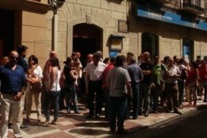 Revuelta en la plantilla de la Cadena SER: Rechazan la rebaja del 4% de sus sueldos