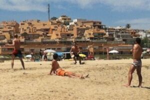 La junta local de la AECC advierte del riesgo del melanoma en verano