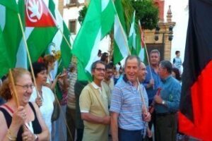 PA:"El PP es injusto con los débiles e IU es una incongruencia total"