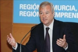 El Gobierno de Murcia anuncia que solicitará ayuda financiera al Estado