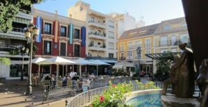 La asociación de kiosqueros denuncia una 'persecución' de Aduanas