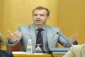 Un diputado del PP tacha de 'antisistema' las críticas a la dieta de alojamiento