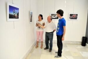 "Espacio Joven" seguirá albergando exposiciones durante el verano