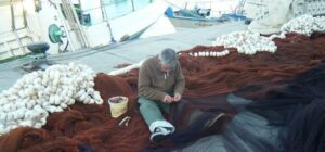 Gibraltar no permitirá pescar con "redes" en las aguas que rodean el Peñón