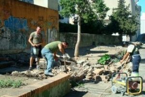 Empiezan las obras para arreglar los accesos del colegio Miguel Hernández