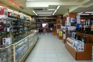 Autónomos extranjeros crecen un 4,5% y los españoles caen un 0,3%