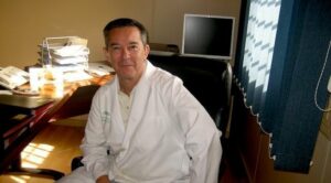 La entrevista.com: Andres Morillo: Los recortes no afectaran a los pacientes"