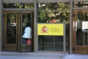 El Tesoro espera captar hoy hasta 3.500 millones en letras a 3 y 6 meses