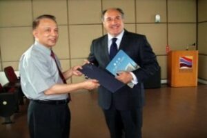 La noticia de la semana: El viaje a china del alcalde de Algeciras