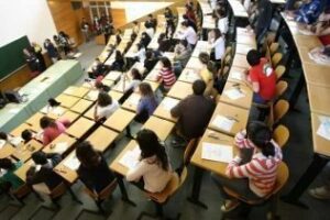 ¿Educación gratuita? Lo que cuesta estudiar. Por Rafael Fenoy Rico