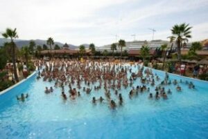 Landaluce: El Bahía Park es un recurso turístico importante para la Algeciras estival"