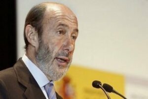 Rubalcaba augura "un invierno muy duro" para los españoles