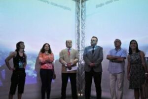 La escuela" alberga la exposición Posidonia 100% mediterránea