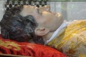 La reliquia de Don Bosco llega hoy a la ciudad