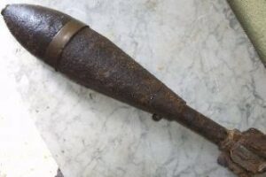 Localizan una granada de mortero en el Pantano de Charco Redondo