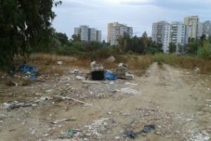 El PA denuncia el vertido de escombros y basura en San José Artesano