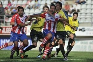 El Algeciras CF empata a cero goles con el Coria