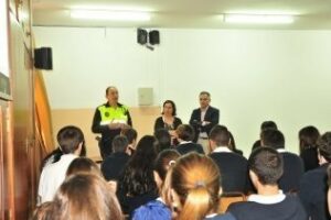 La Policía Local lleva su Gabinete de Educación Vial al colegio La Inmaculada