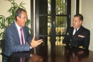 El nuevo comandante naval visita la Mancomunidad