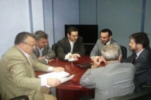 La Línea City Port presenta un proyecto de atraque de megayates y cruceros