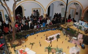 El Belén del edificio José Luís Cano se traslada al Mercado Hotel Garrido